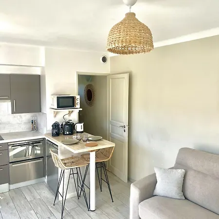 Apartment De La Salis, Belle Terrasse Antibes